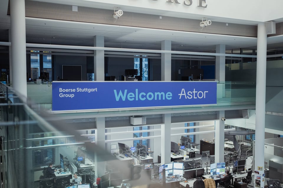 Boerse_Stuttgart_2024_IPO_Ceremony_YAEZ_8-min